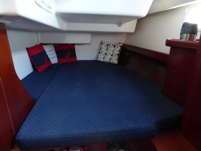 2004 Beneteau 473