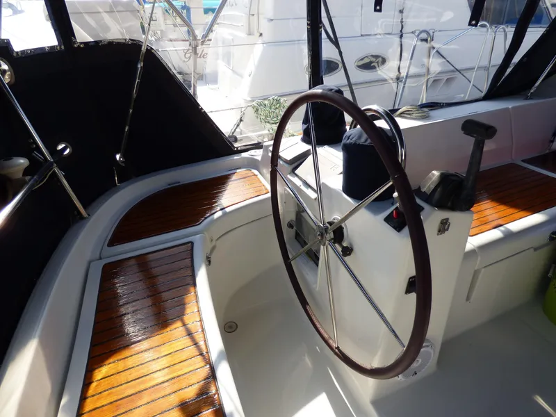 2004 Beneteau 473