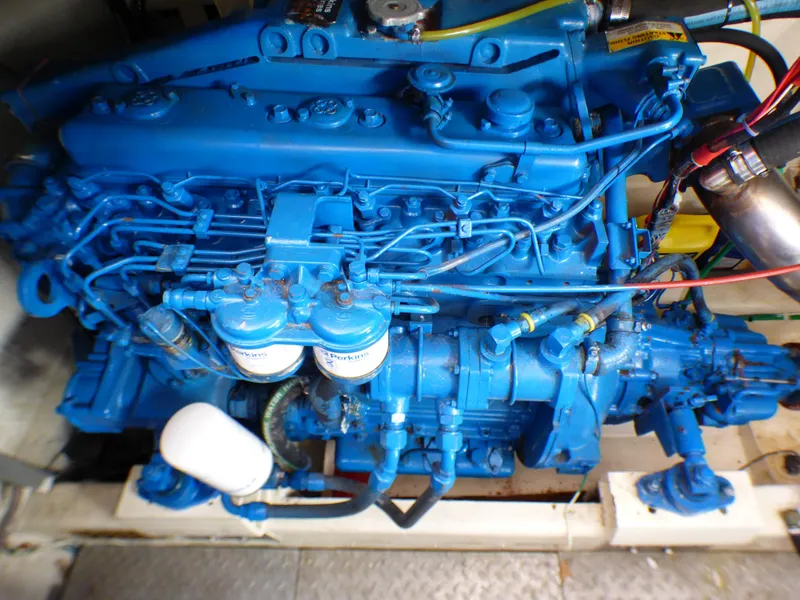 1985 Offshore Yachts 38 Aft Cabin