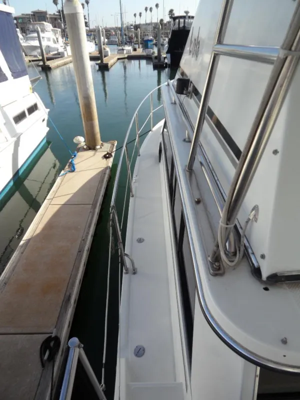 1988 Cooper 35 Motor Yacht