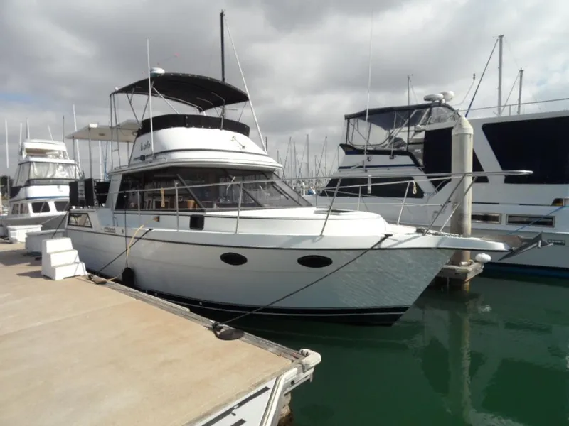 1988 Cooper 35 Motor Yacht