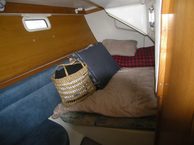 Aft berth