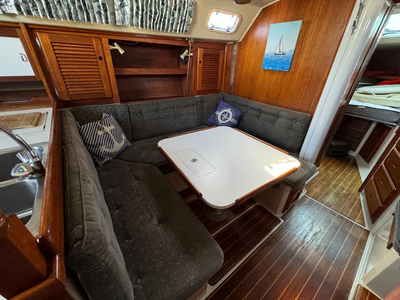 1989 Catalina Sloop