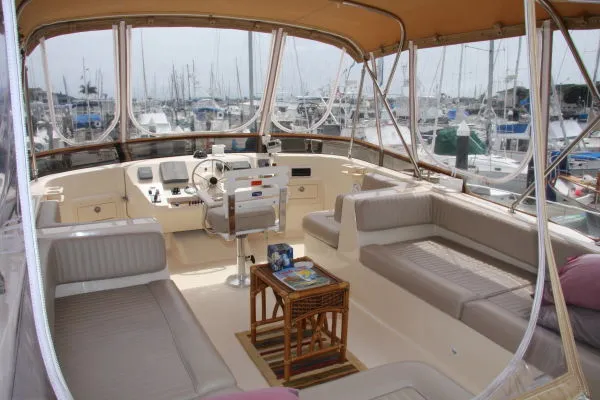 2003 Mainship 400 Trawler