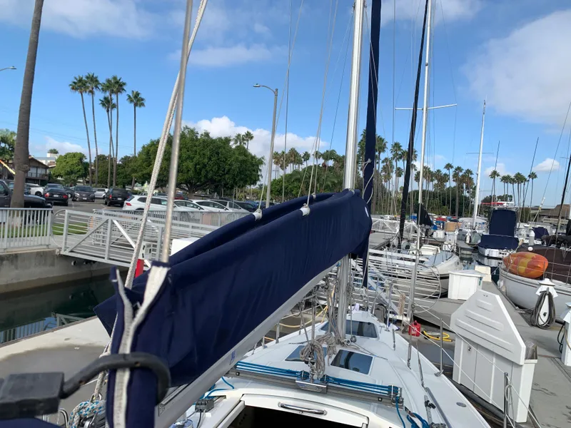 2003 Catalina 270