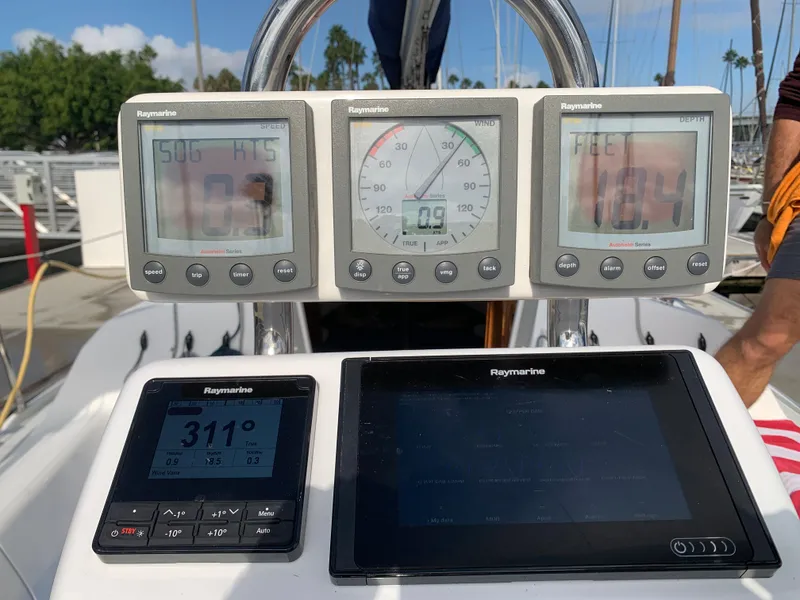 2003 Catalina 270