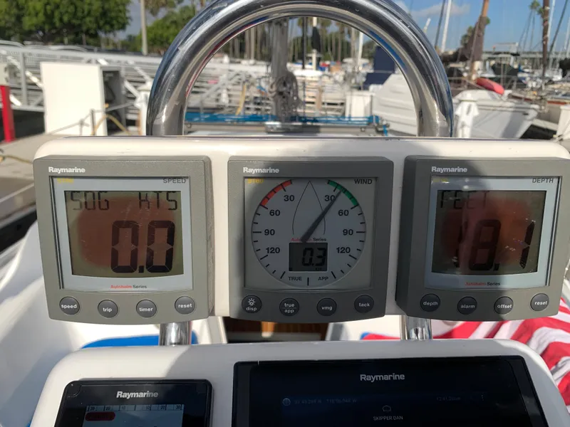 2003 Catalina 270