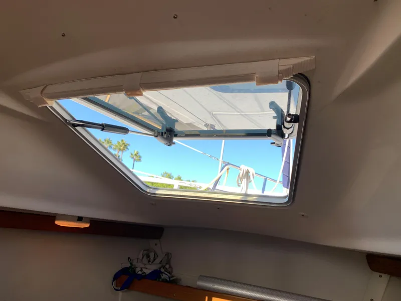 2003 Catalina 270