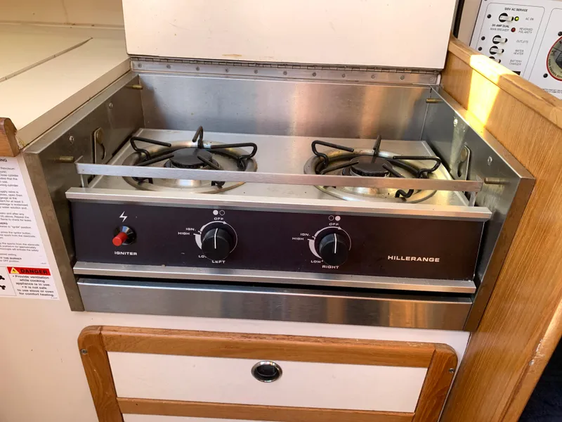 2003 Catalina 270