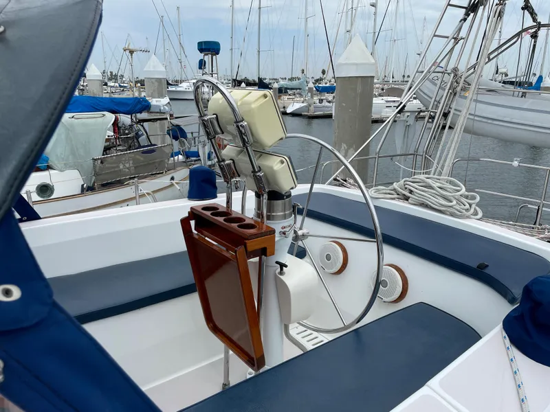 Helm Station