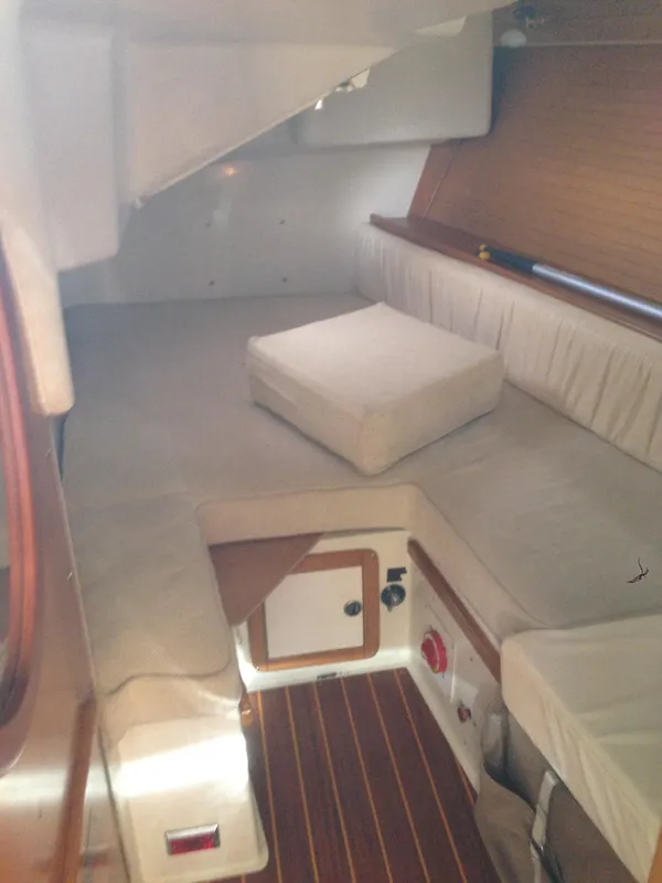 1999 Catalina 3 Cabin Centerline