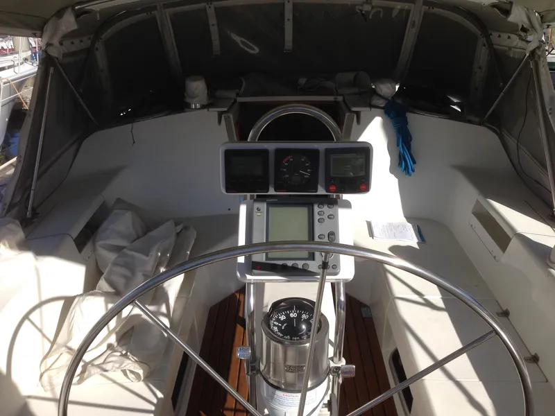1999 Catalina 3 Cabin Centerline