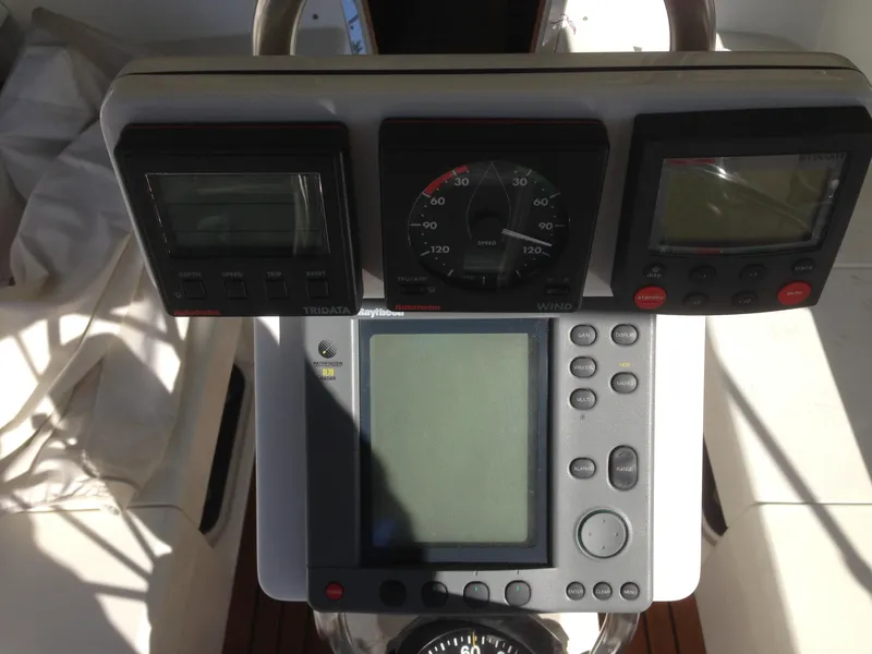 1999 Catalina 3 Cabin Centerline