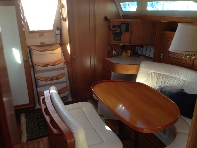 1999 Catalina 3 Cabin Centerline