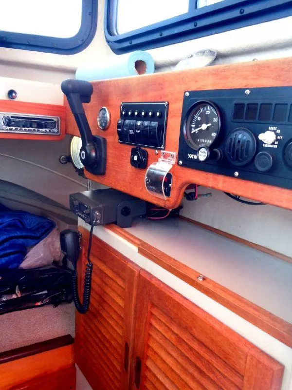 2003 Ranger Tug 21SC