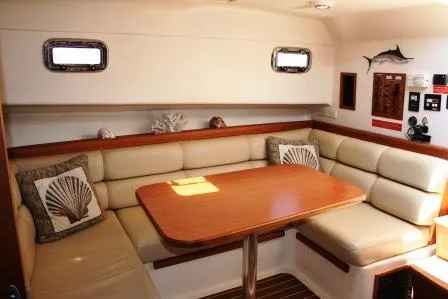 2006 Mainship Pilot 34