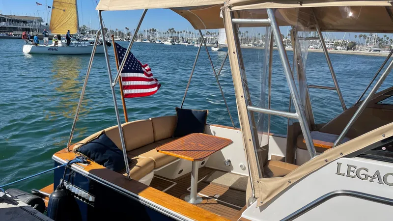2001 Legacy Yachts 28