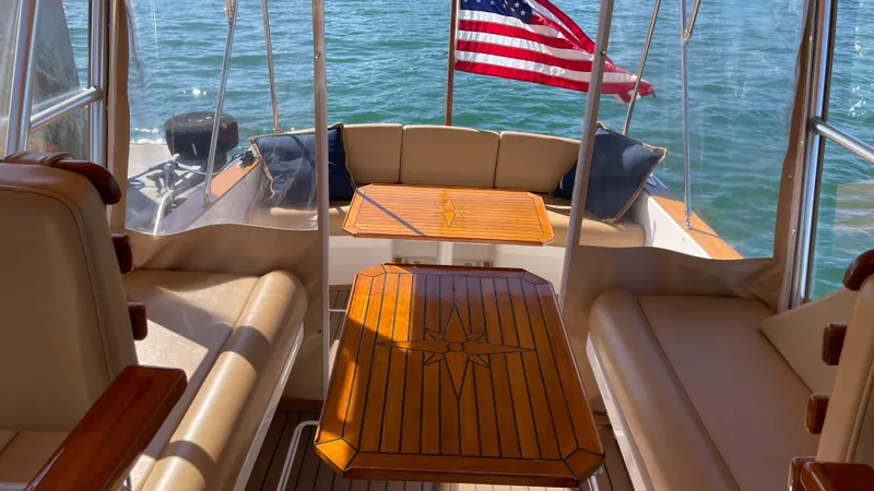 2001 Legacy Yachts 28