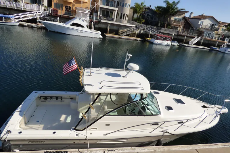 2003 Pursuit 3000 Express