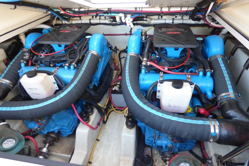2003 Pursuit 3000 Express