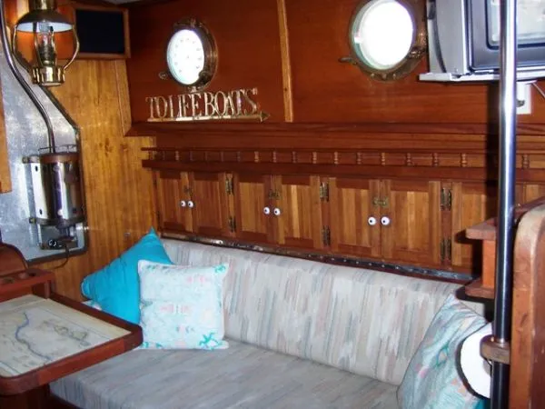 starboard settee