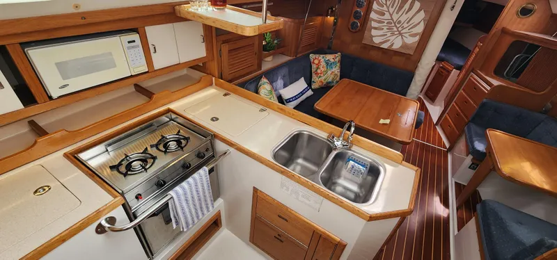 1996 Catalina 36 MkII