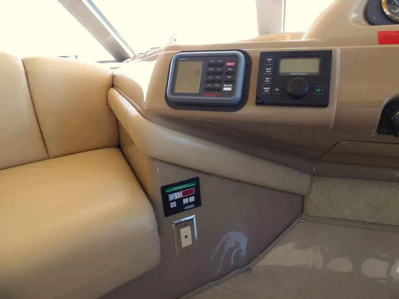 2000 Carver 450 Voyager Pilothouse