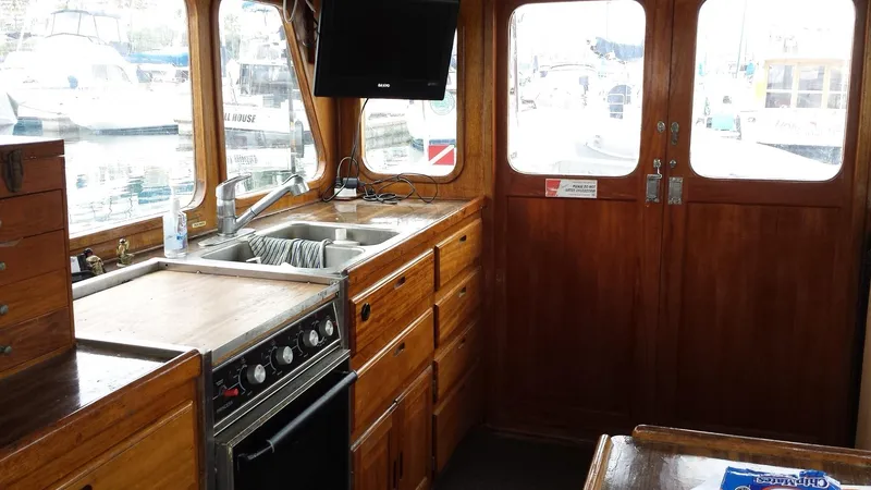 galley, double stainless deep sinks