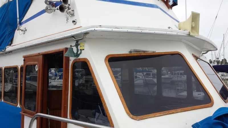 starboard entry door (teak)
