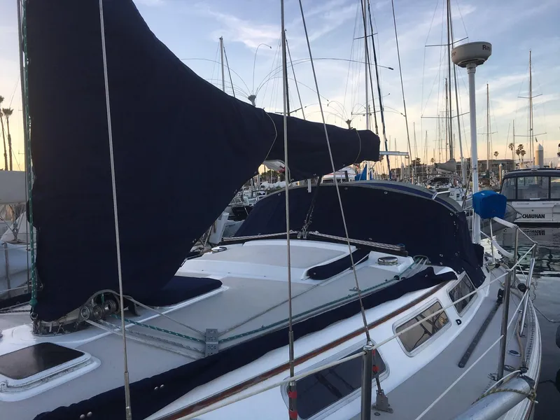 1984 Catalina Standard 36