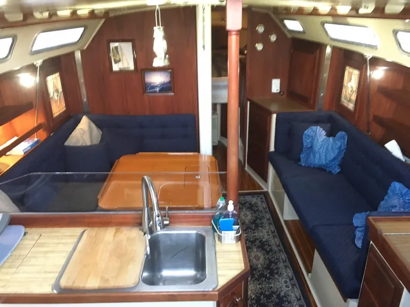 1984 Catalina Standard 36