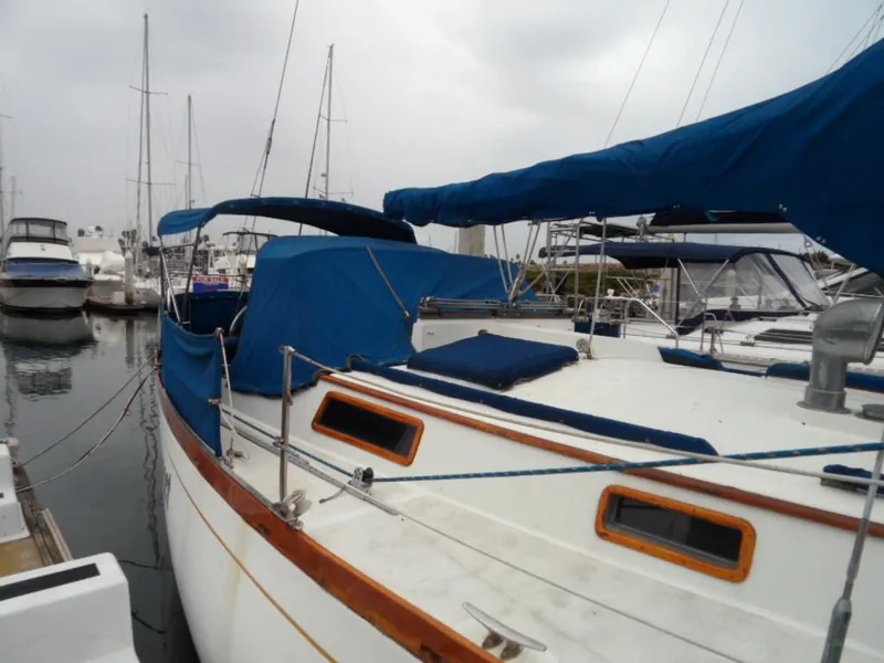 1979 Cheoy Lee Offshore 41