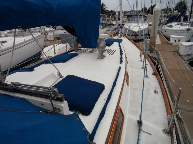 1979 Cheoy Lee Offshore 41