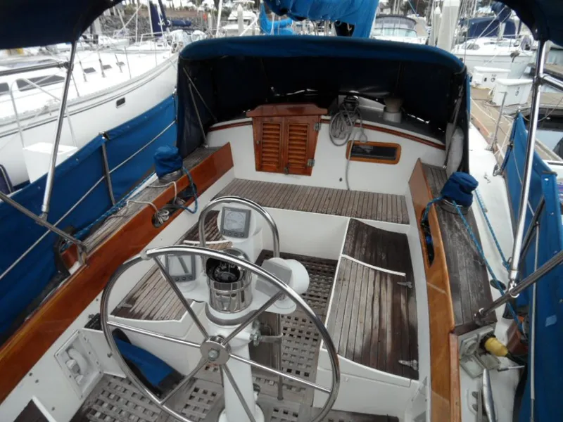 1979 Cheoy Lee Offshore 41
