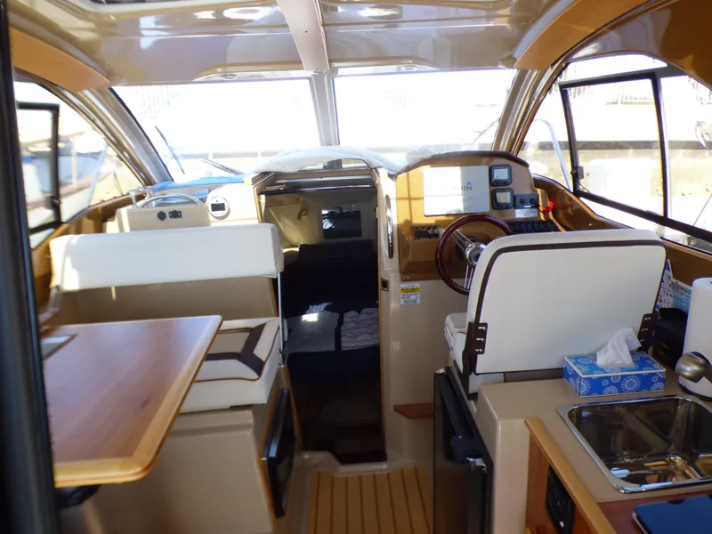 2016 Cutwater 24