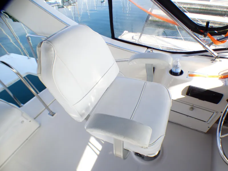 1995 Bayliner 3988 Command Bridge Motoryacht