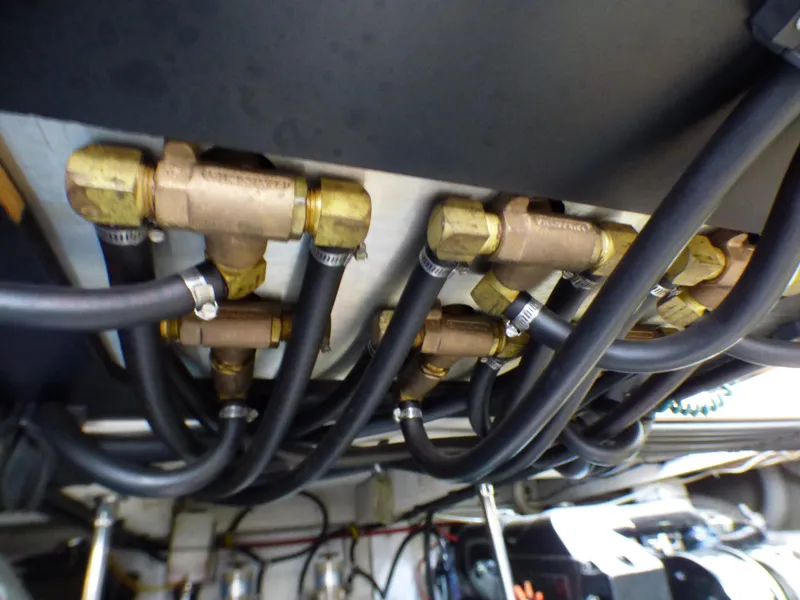 1995 Bayliner 3988 Command Bridge Motoryacht