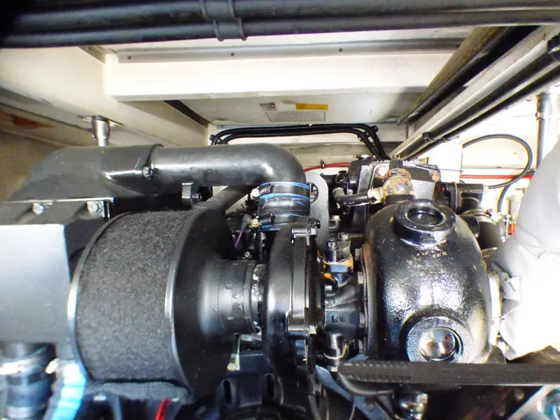 1995 Bayliner 3988 Command Bridge Motoryacht