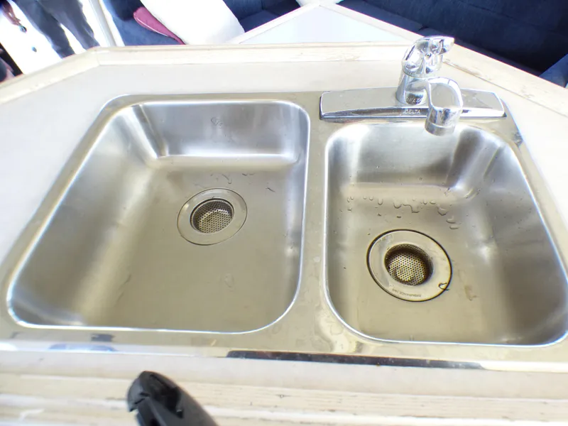 1995 Bayliner 3988 Command Bridge Motoryacht