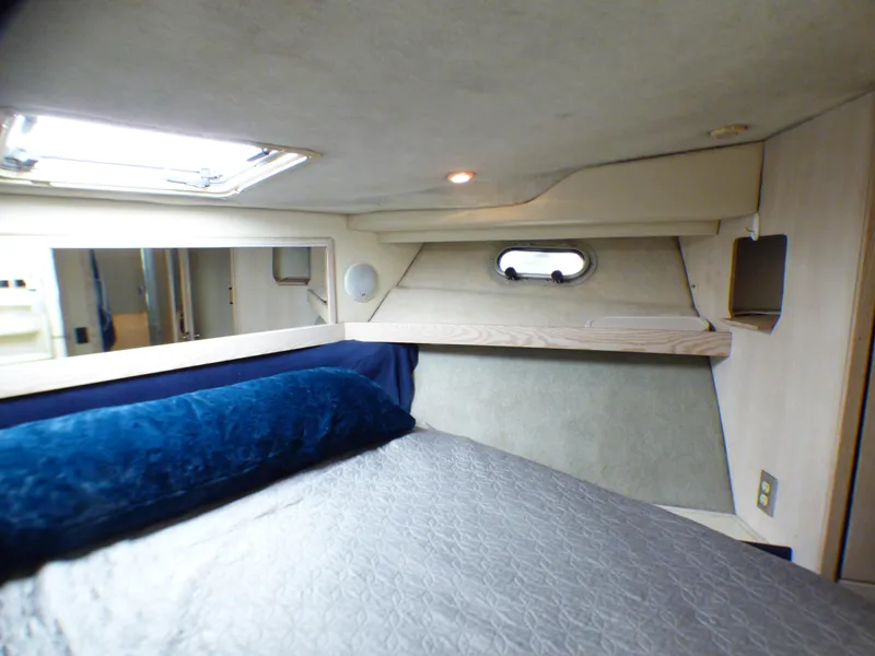 1995 Bayliner 3988 Command Bridge Motoryacht