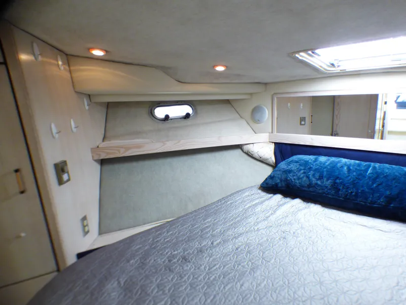 1995 Bayliner 3988 Command Bridge Motoryacht