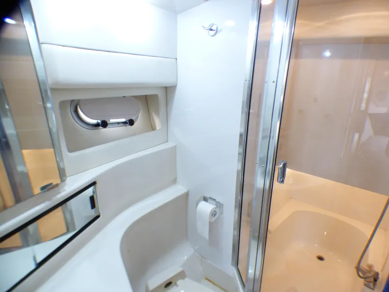 1995 Bayliner 3988 Command Bridge Motoryacht