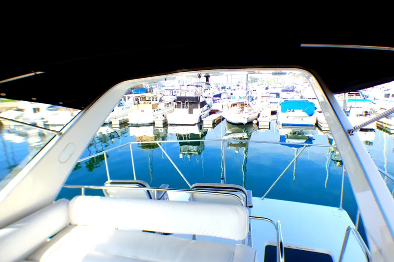 1995 Bayliner 3988 Command Bridge Motoryacht