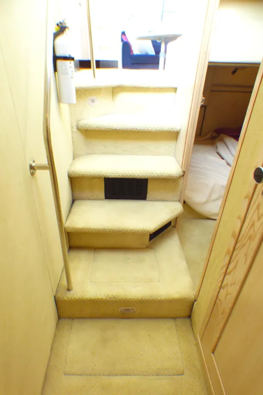 1995 Bayliner 3988 Command Bridge Motoryacht