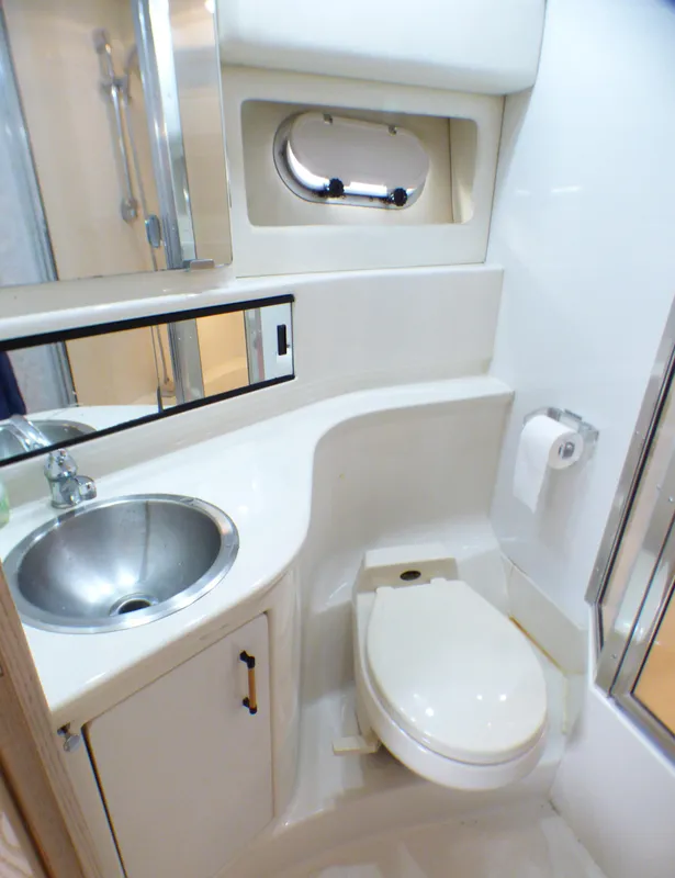 1995 Bayliner 3988 Command Bridge Motoryacht