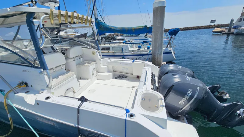 2009 Seaswirl Striper 2901 Walkaround O/B