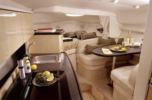 2900SCR - interior