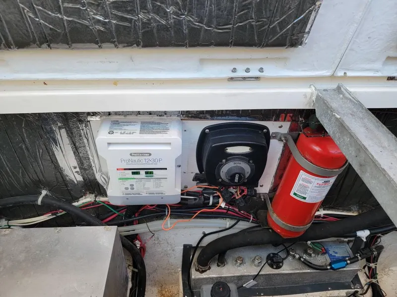 2001 Maxum 2900 SCR