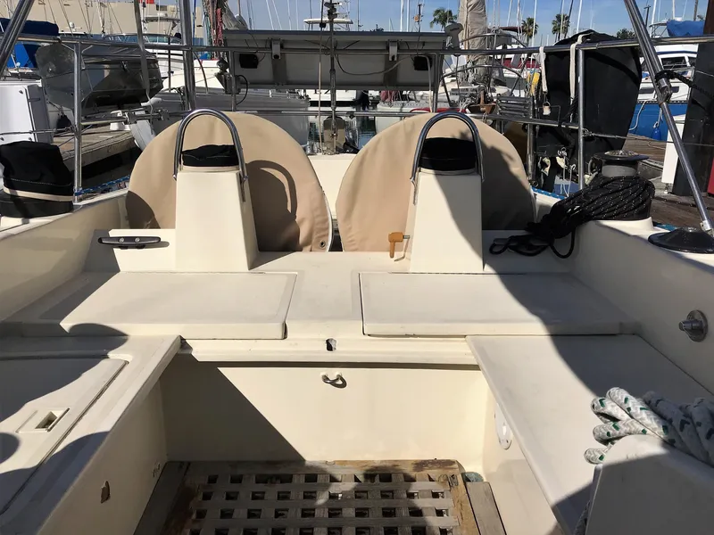 1973 Carter 39 Flush Deck