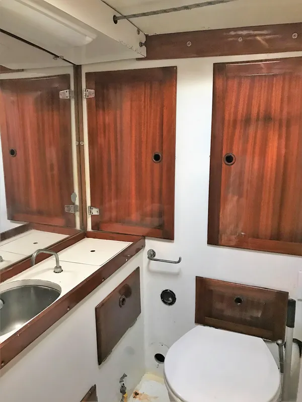 1973 Carter 39 Flush Deck